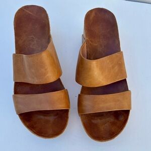 Chocolat Blu size 7 women’s Martin platform leather sandals